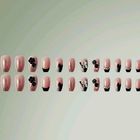 24pcs Beautiful Press On Nail - Picture 2 of 3